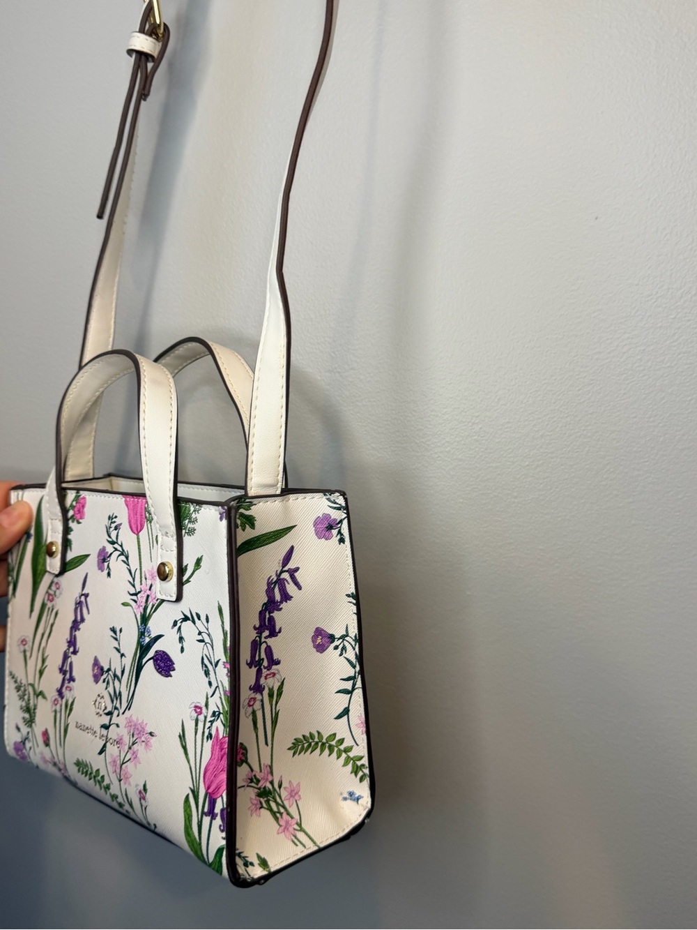 Nanette Lepore Floral Crossbody Tote Magnetic Snap Size 6x7x3” Adjustable Strap - Picture 3 of 13